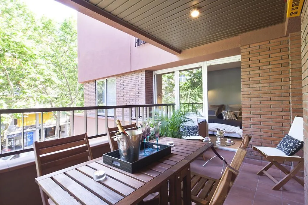 Apartment Barcelona Rentals - Classic Bonanova Apartment