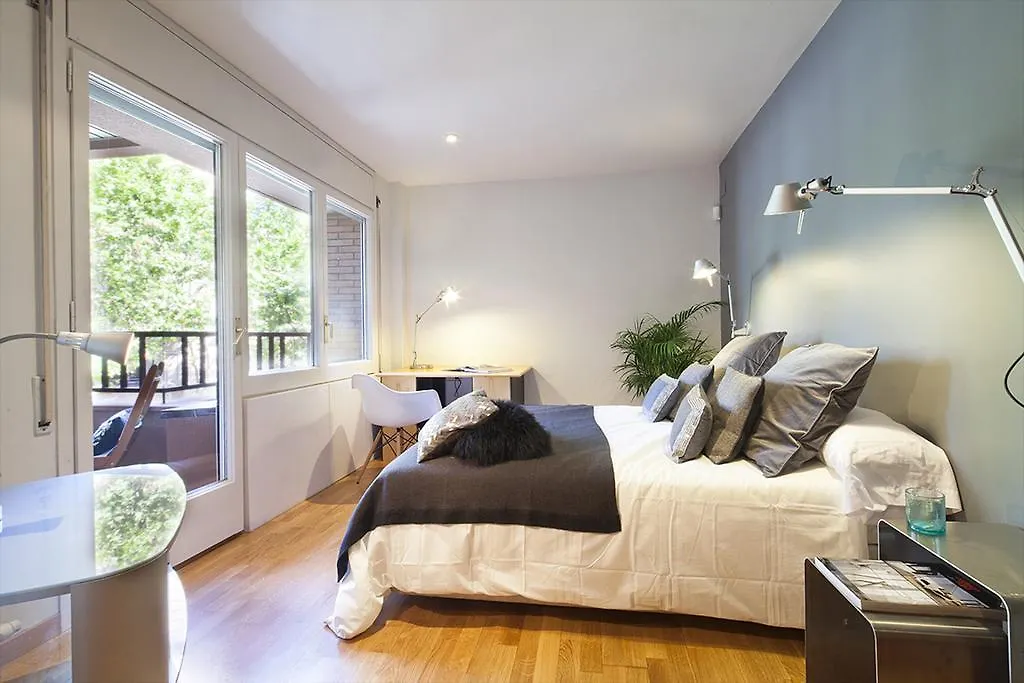 Apartment Barcelona Rentals - Classic Bonanova Apartment